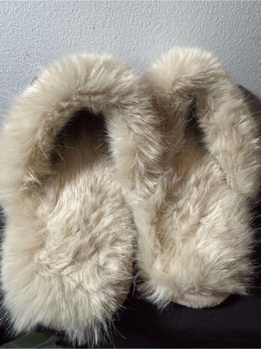 New. Rh (Restoration Hardware) Luxe Faux Fur Slippers. — image 5 of 8